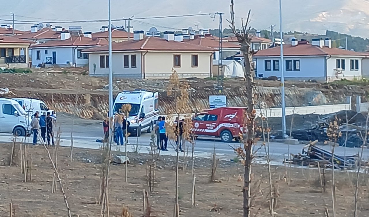 İnşaatta kalıp çöktü: 2 işçi yaralandı