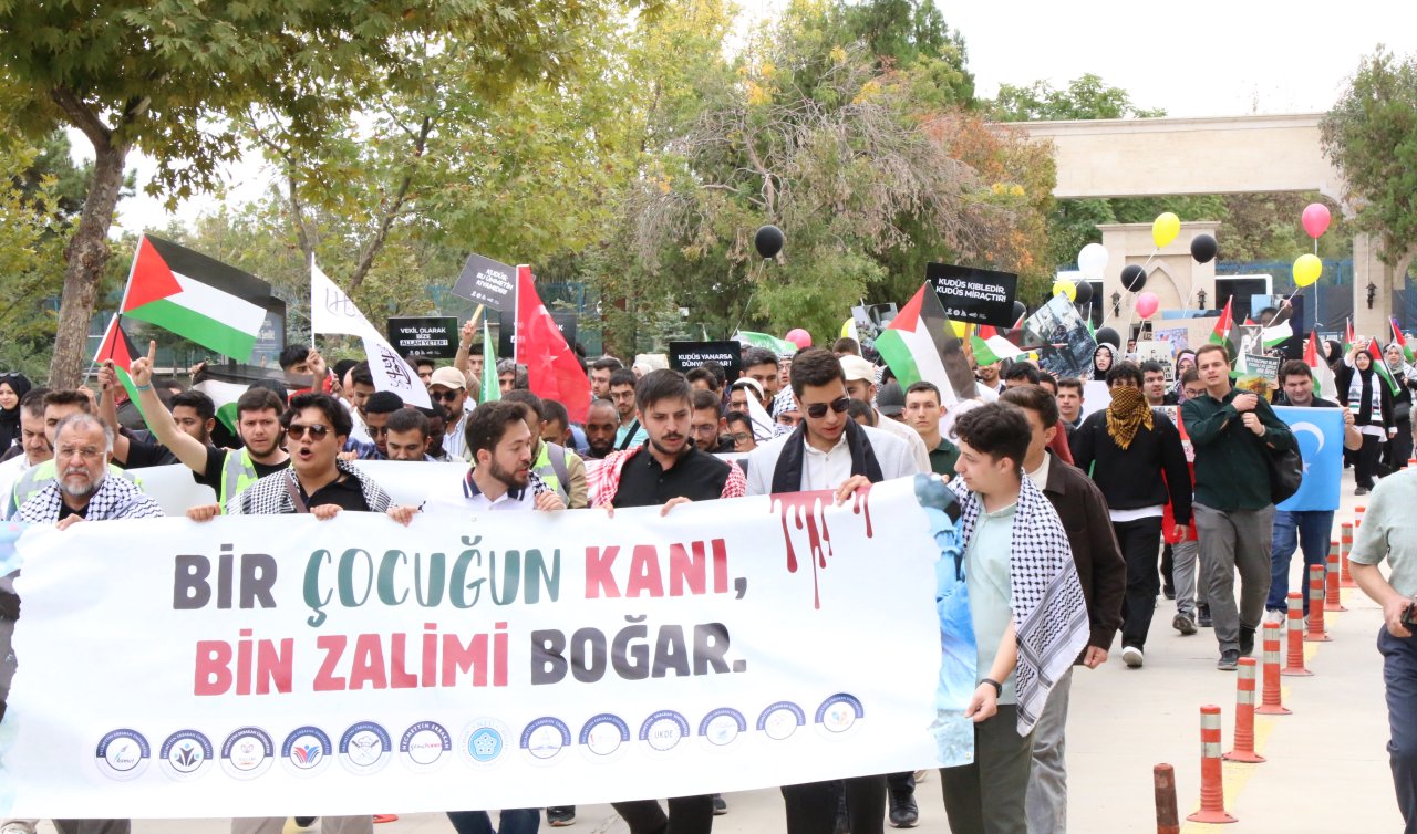 NEÜ öğrencileri Gazze için tek yürek oldu