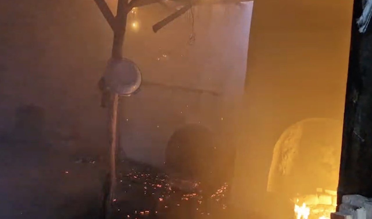 Alevlere teslim olan tandır kullanılmaz hale geldi