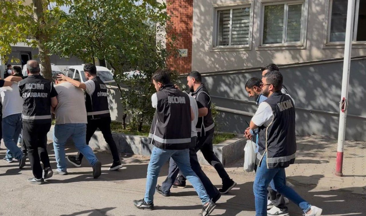 Silah ve mühimmat kaçakçılarına operasyon: 19 tutuklama