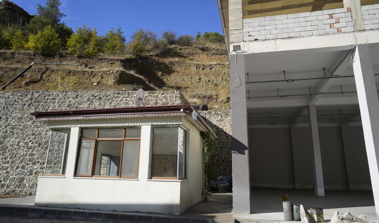Otomobil 15 metrelik uçurumdan düştü: 1 yaralı