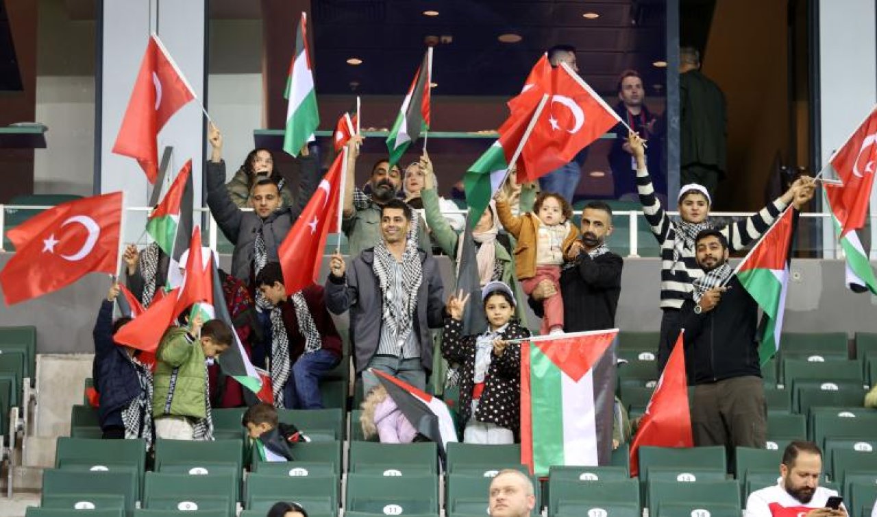 Filistinli çocuklar Türkiye-Gürcistan maçı için Kocaeli’de