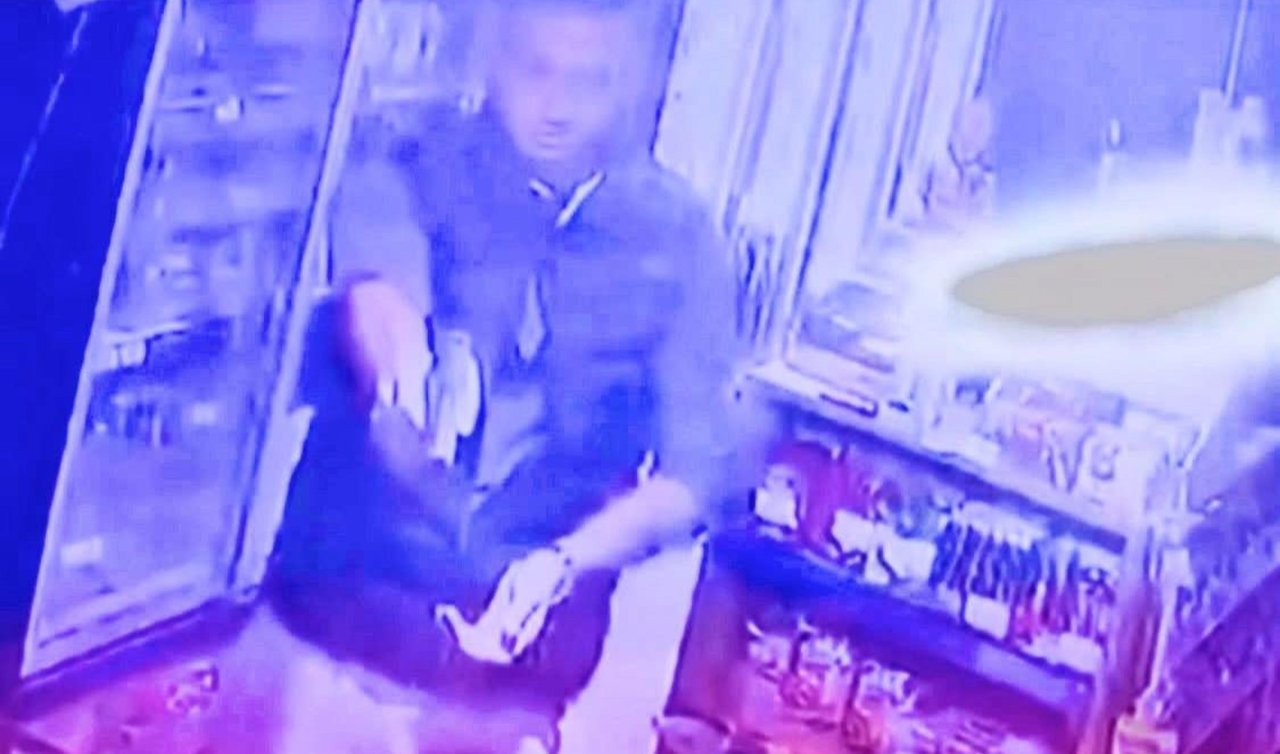 Cezaevi firarisi 3 kişiyi öldürdü 7 kişiyi yaraladı: Hedefi takıntılı olduğu kadınmış