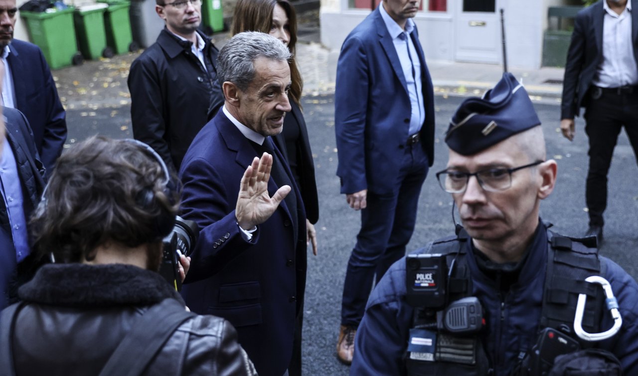 Fransa tarihinde bir ilk! Eski Cumhurbaşkanı Sarkozy hapse girdi