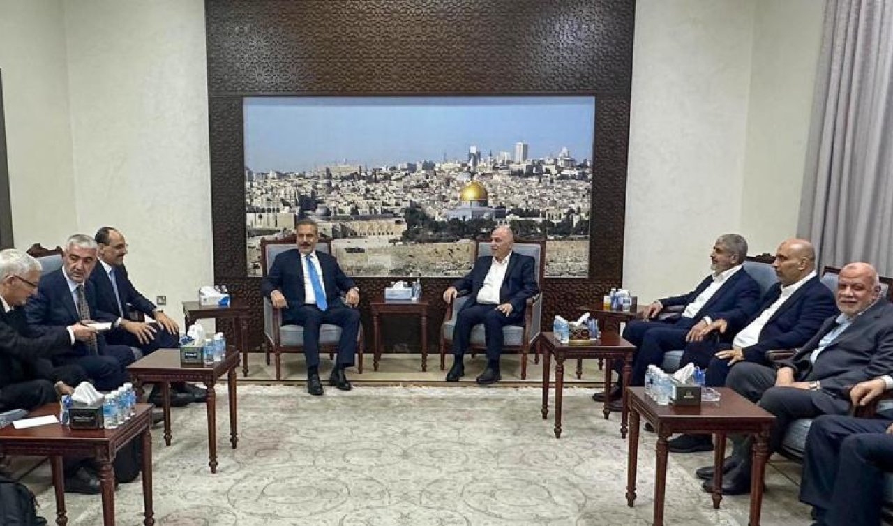 Fidan ve Kalın Doha’da Hamas yetkilileriyle görüştü