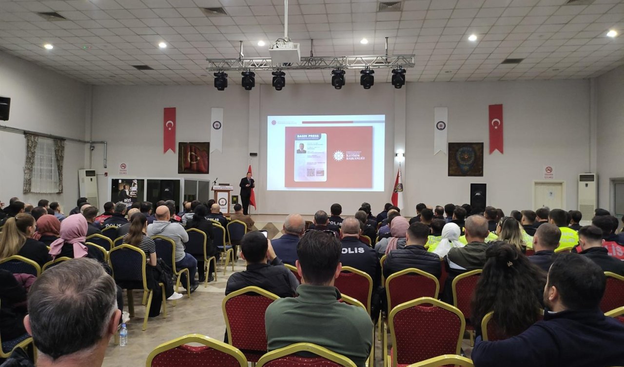 Konya’da emniyet mensupları “Basın Kartı” hakkında bilgilendirildi