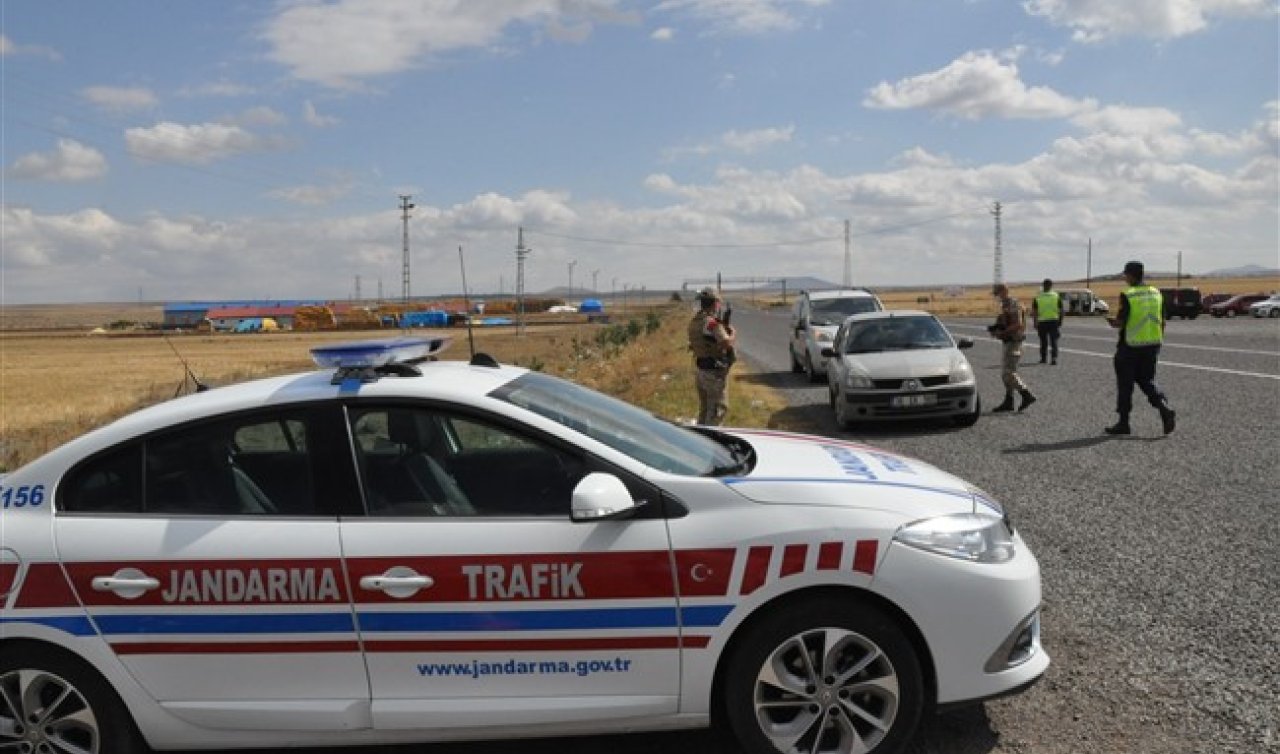 Konya’da 12 saatlik jandarma uygulamasında 25 şahıs yakalandı