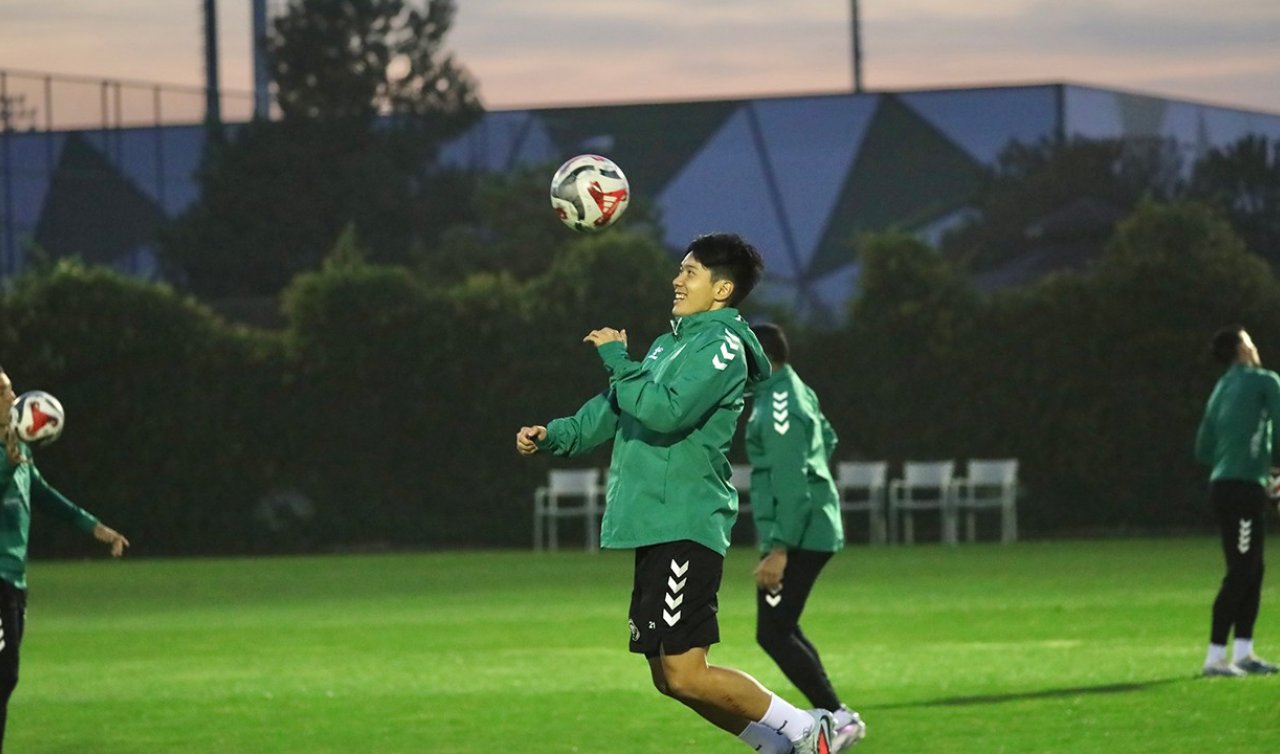 Anadolu Kartalı topbaşı yapıyor