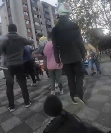 Motorluya nasıl küfür edersin diyerek tekme tokatlı saldırdı!