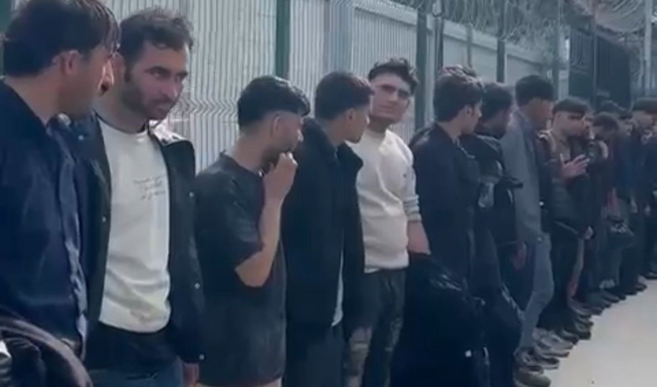 24 düzensiz göçmen yakalandı