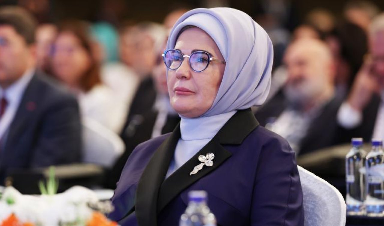 Emine Erdoğan’dan 10 Kasım mesajı