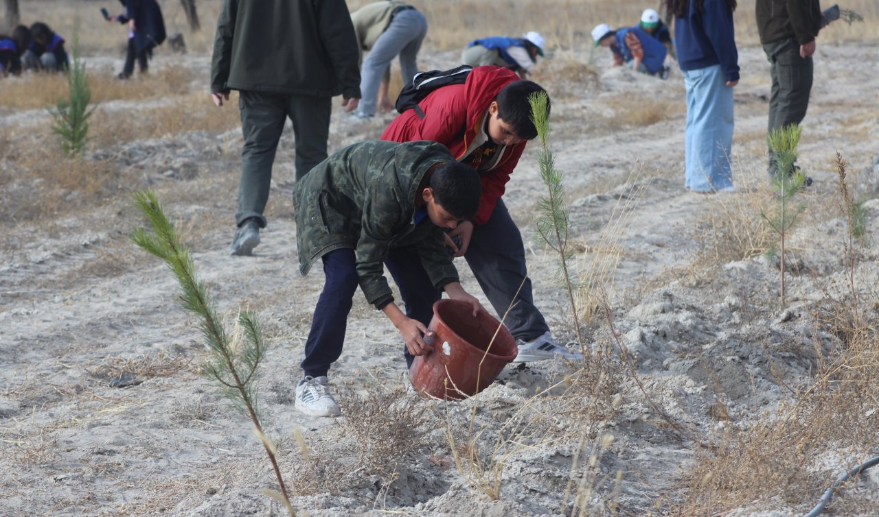  Kulu ve Karapınar’da fidanlar toprakla buluştu