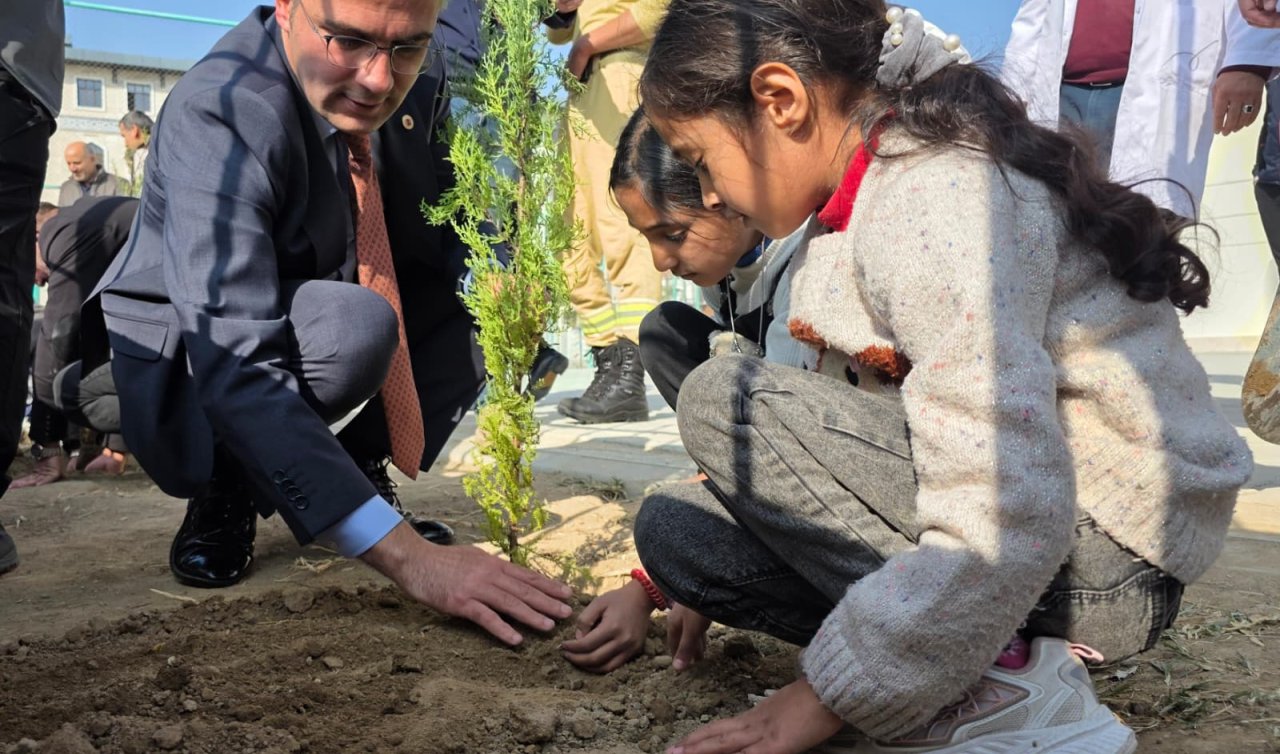 Kulu’da “geleceğe nefes’’ için fidanlar toprakla buluşturuldu