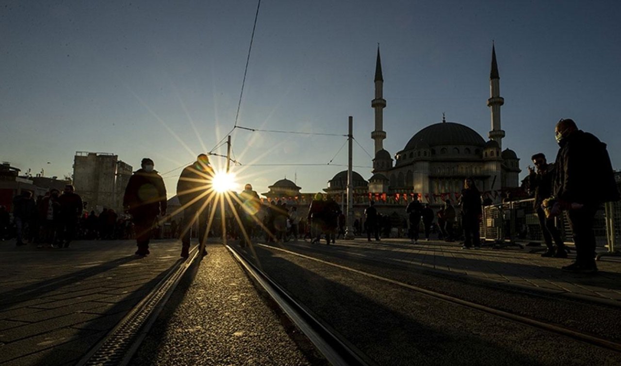 Sıcaklıklar kademeli olarak mevsim normallerine düşecek