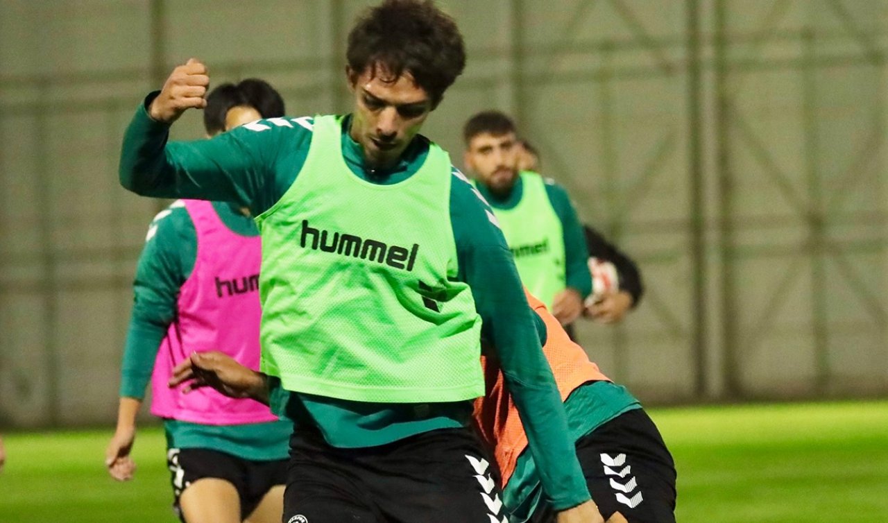 Anadolu Kartalı topbaşı yapıyor