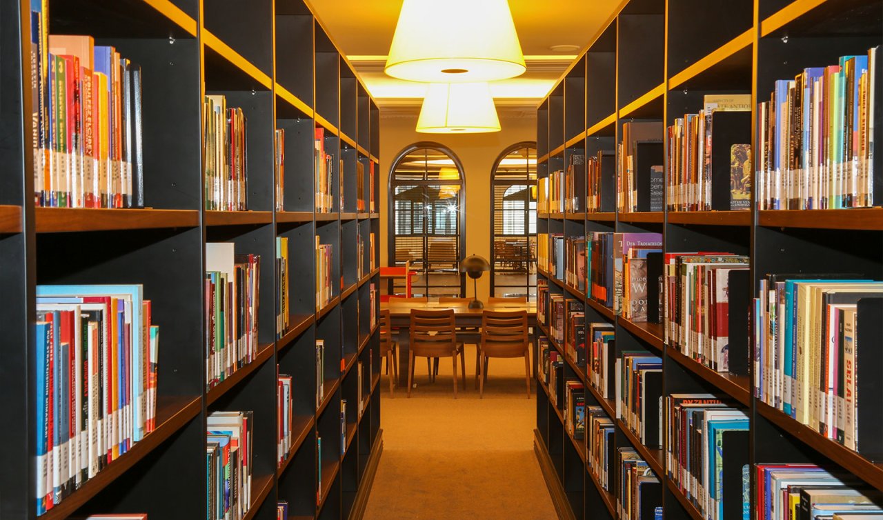  Muhteris Ne Demek? Kifayetsiz Muhteris Nedir? Muhteris TDK Anlamı ve Açıklamaları