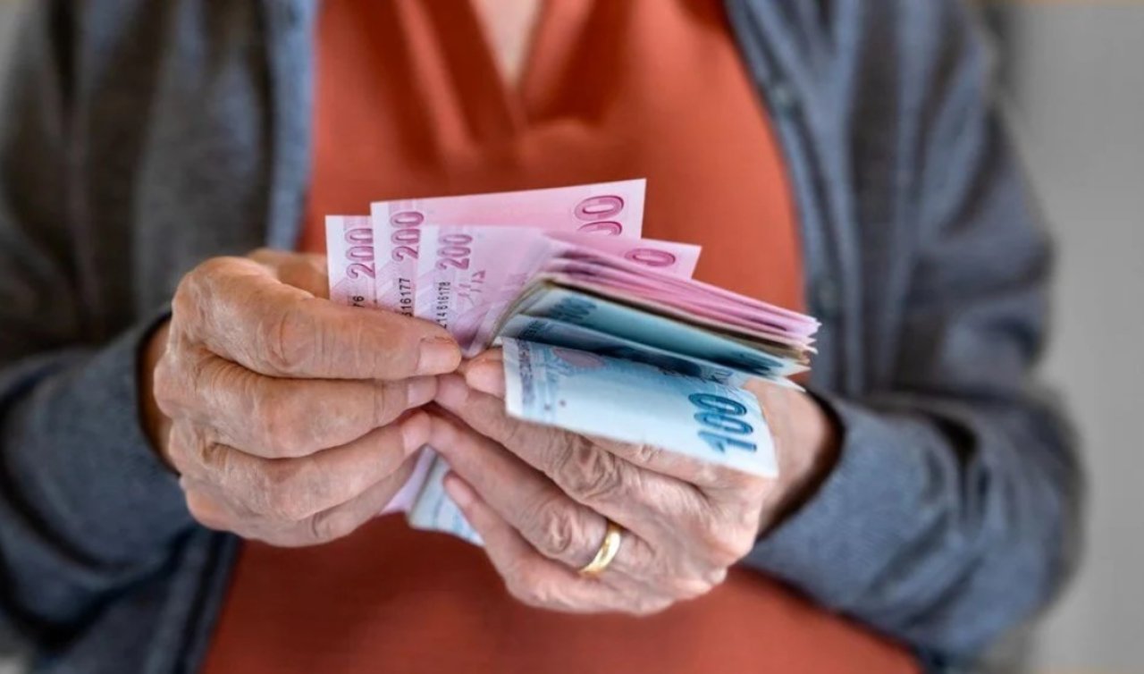 EMEKLİ MAAŞI SEYYANEN ZAM SON DAKİKA 2026 || Emekliye seyyanen zam gelecek mi? 2026 Ocak en düşük emekli maaşı yüzde kaç zamlanacak? İşte son durum gelişmeleri!