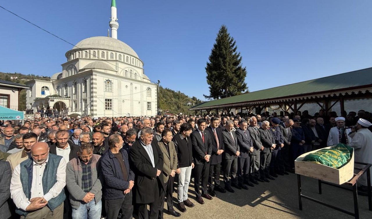 Metro inşaatındaki kazada hayatını kaybeden işçi cenazesi defnedildi