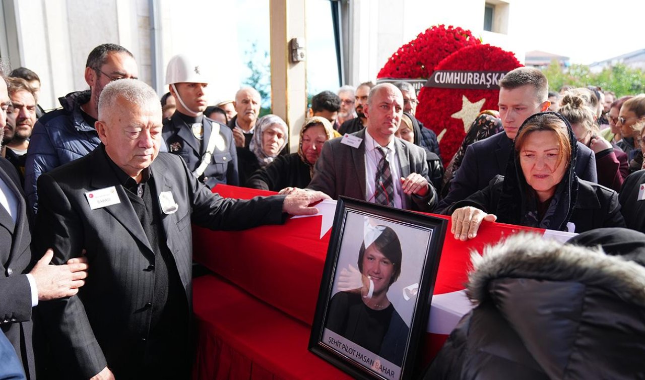 Şehit pilot Hasan Bahar İstanbul’da son yolculuğuna uğurlandı