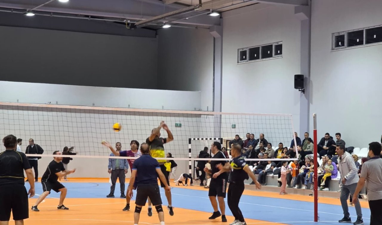 Kulu’da öğretmenler arası voleybol turnuvası finali