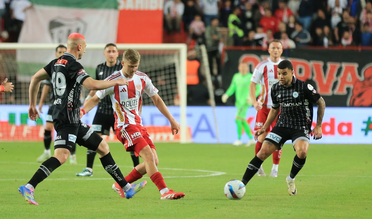 Konyaspor ile Antalyaspor karşılaşmaları: Rekabette rakamlar nasıl?