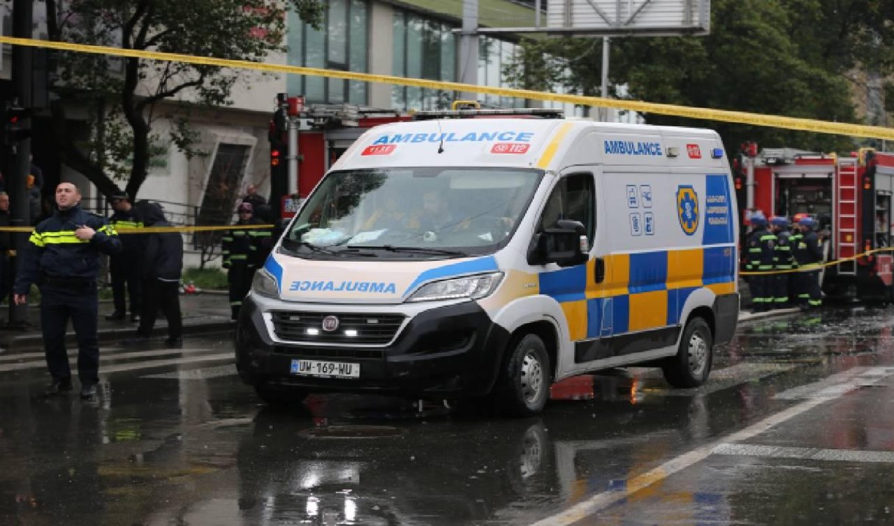 Gürcistan’da yol inşaatında toprak kayması sonucu 4 işçi öldü