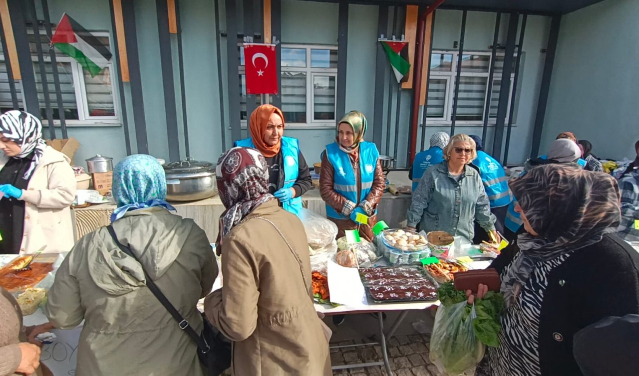 Hüyük’te Filistin için hayır çarşısı kuruldu