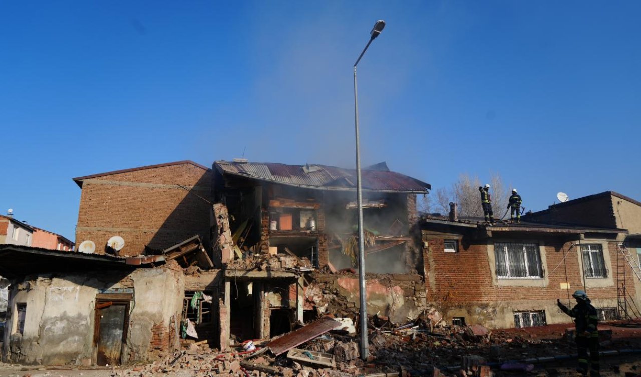 İki katlı evde patlama meydana geldi: 1 yaralı