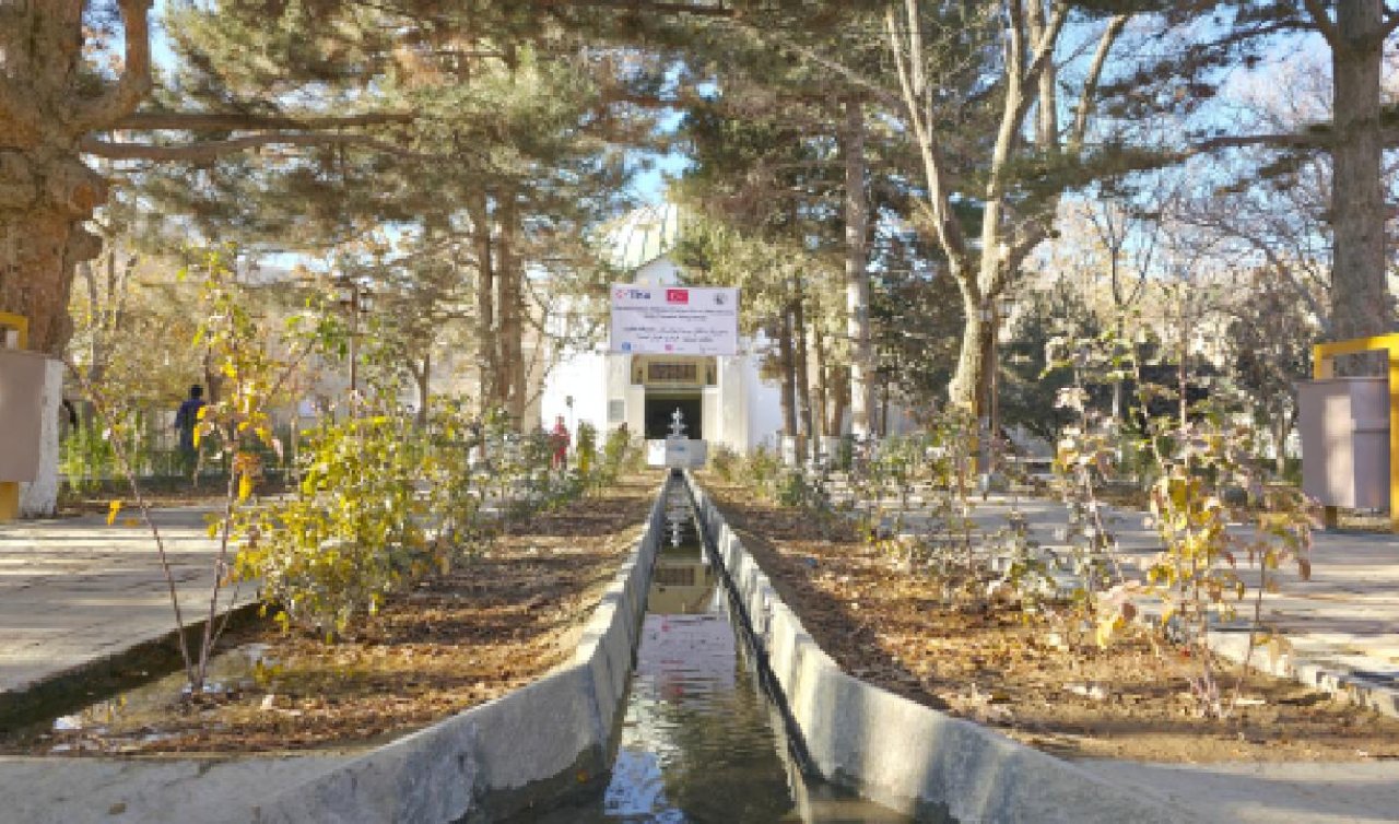 Gazneli Sultan Mahmud Türbesi yeniden ziyaretçilerini ağırlamaya başladı
