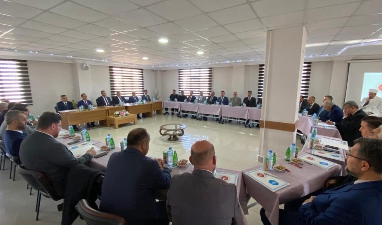  Konya’da müftüler çalışmaları değerlendirdi