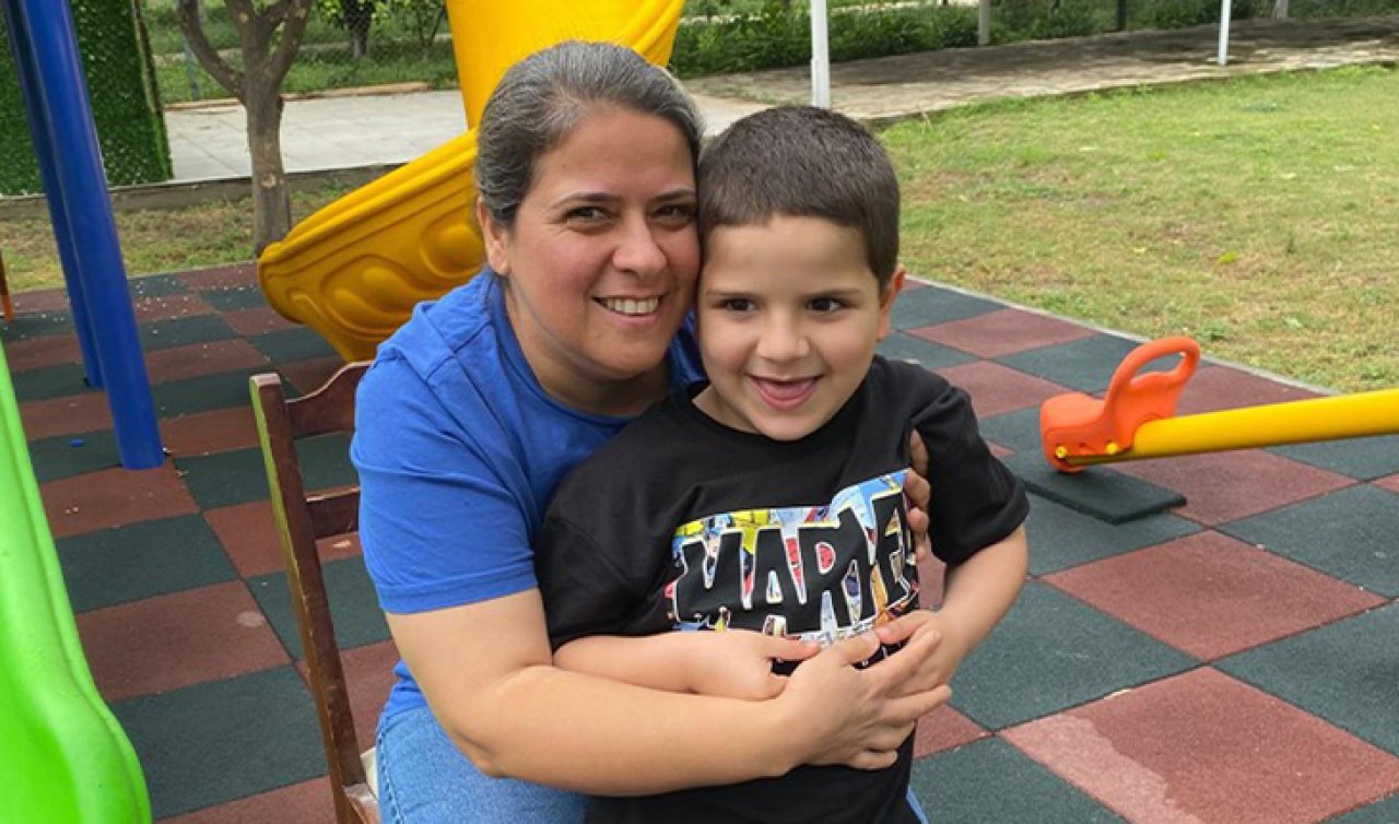 DMD hastası Efehan tedavi için zamana karşı yarışıyor