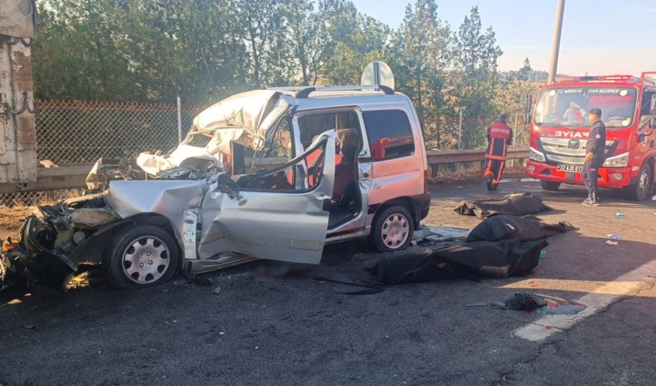 Hafif ticari araç kamyona çarptı: 3 ölü 3 yaralı