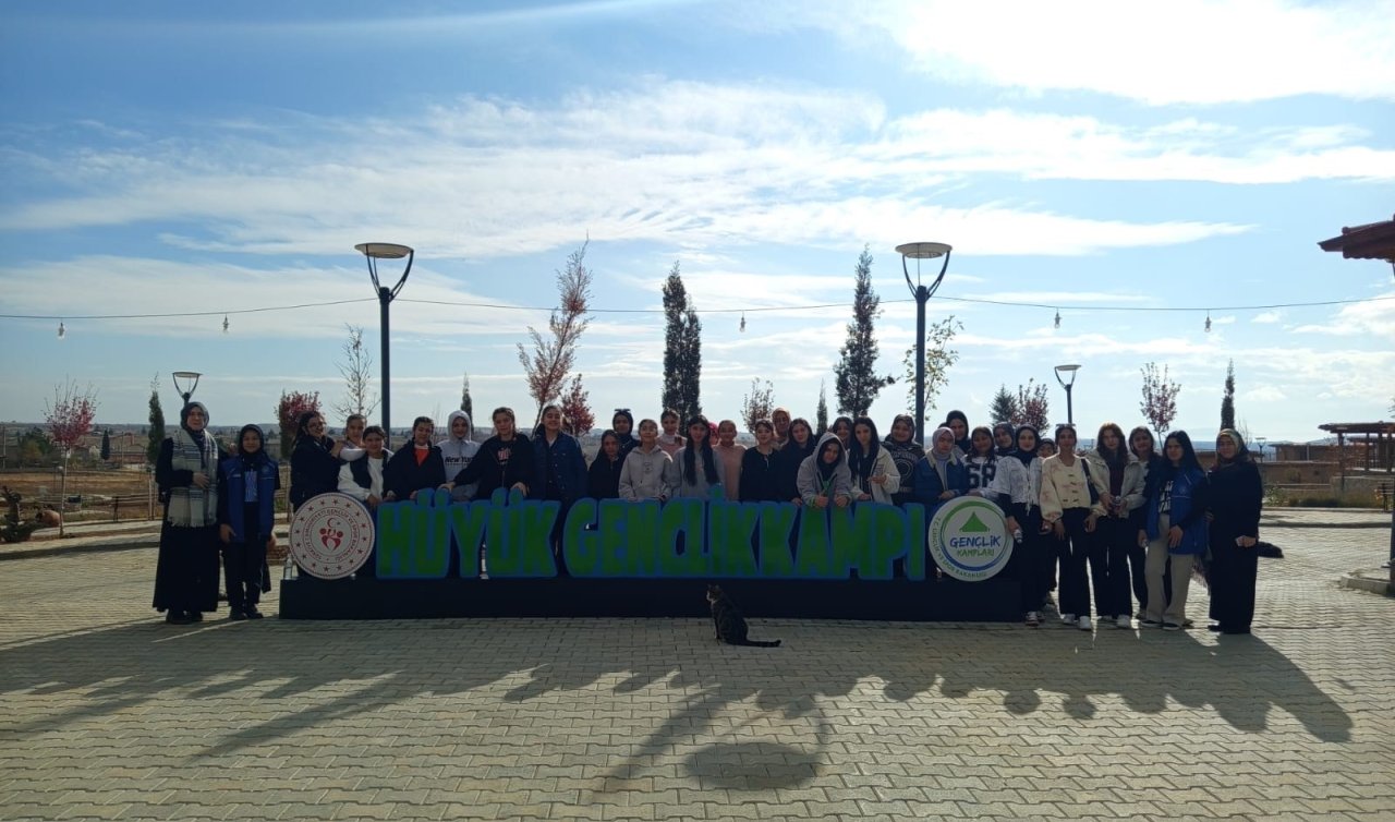  Karapınarlı gençler ‘Hüyük Tarım Kampı’na katıldı