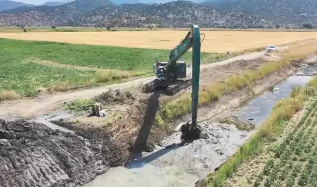 DSİ Seydişehir’de drenaj kanallarını temizledi