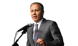 Bakan Yerlikaya: Son 1 yılda 578 bin Suriyeli ülkesine döndü