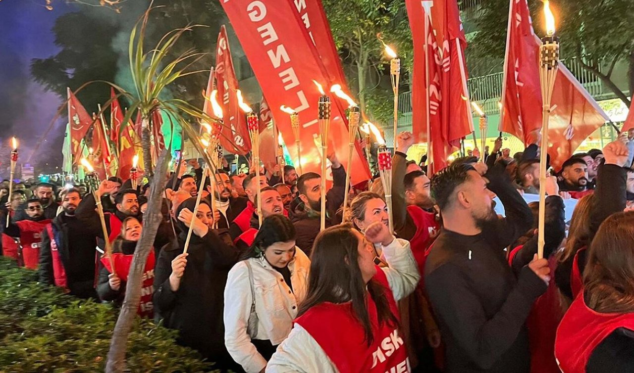 Belediye işçilerinden meşaleli eylem