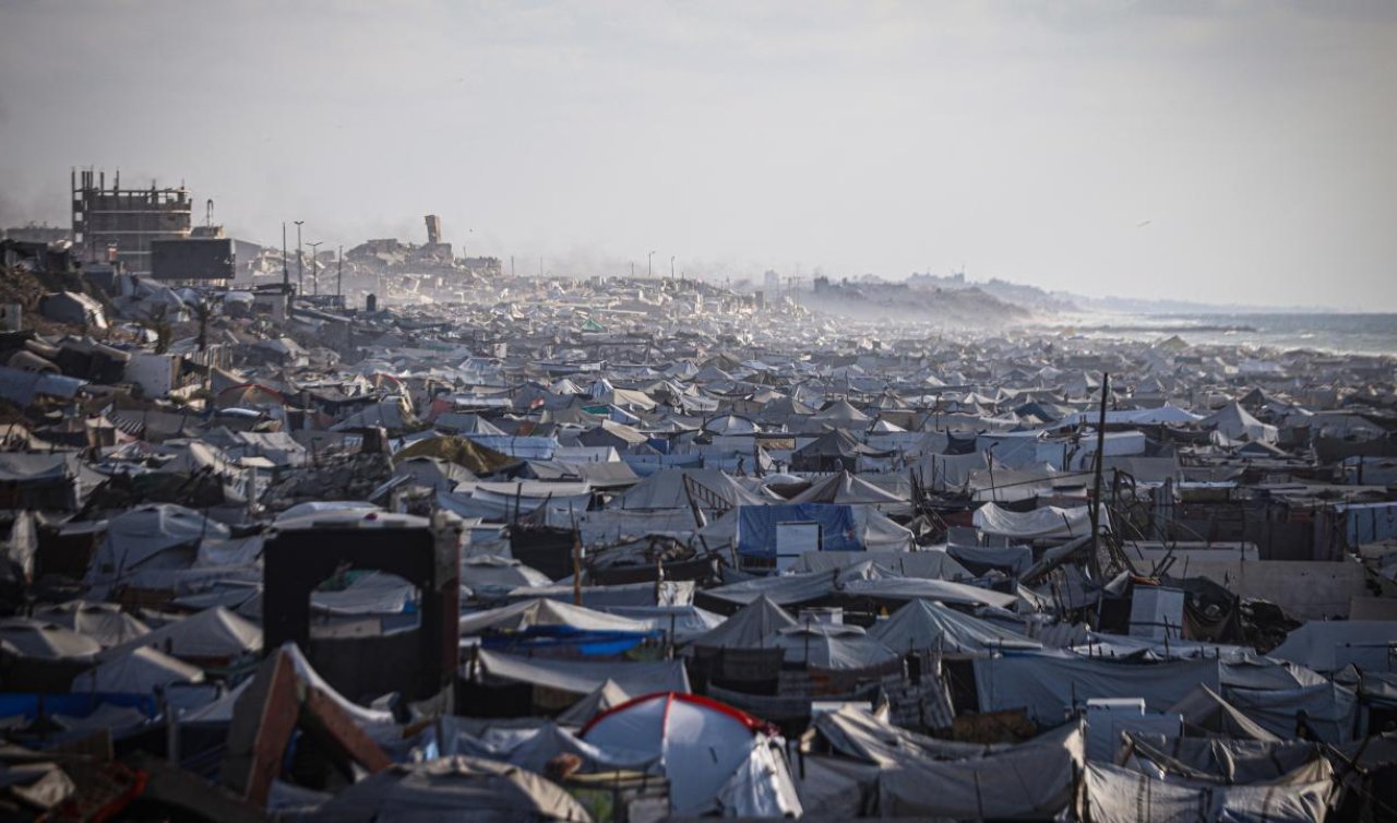 Gazze’de beklenen fırtına ve soğuk hava dalgası çadırlardaki binlerce aileyi tehdit ediyor
