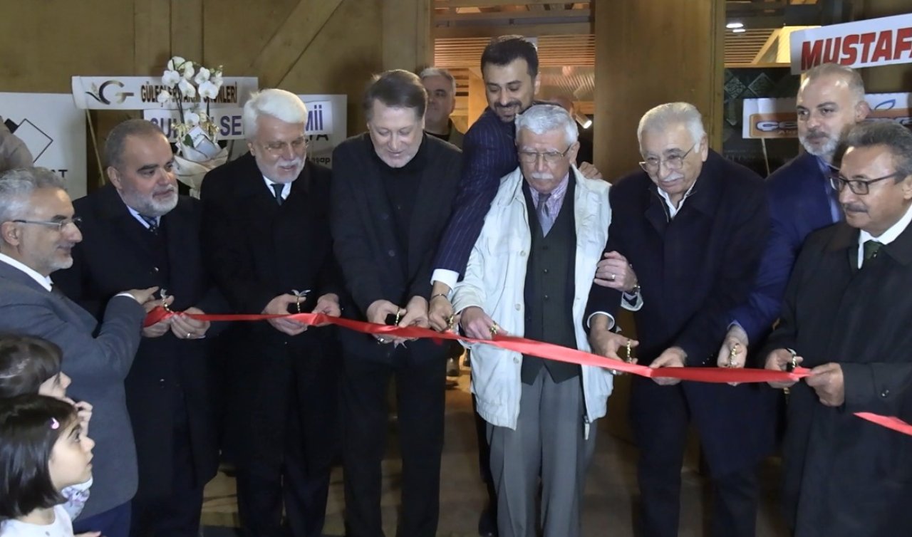 Konya’da hat koleksiyonu sanatseverlerle buluştu