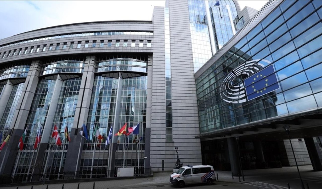 AB: Ukrayna’da seçimler koşullar uygun olduğunda yapılmalı