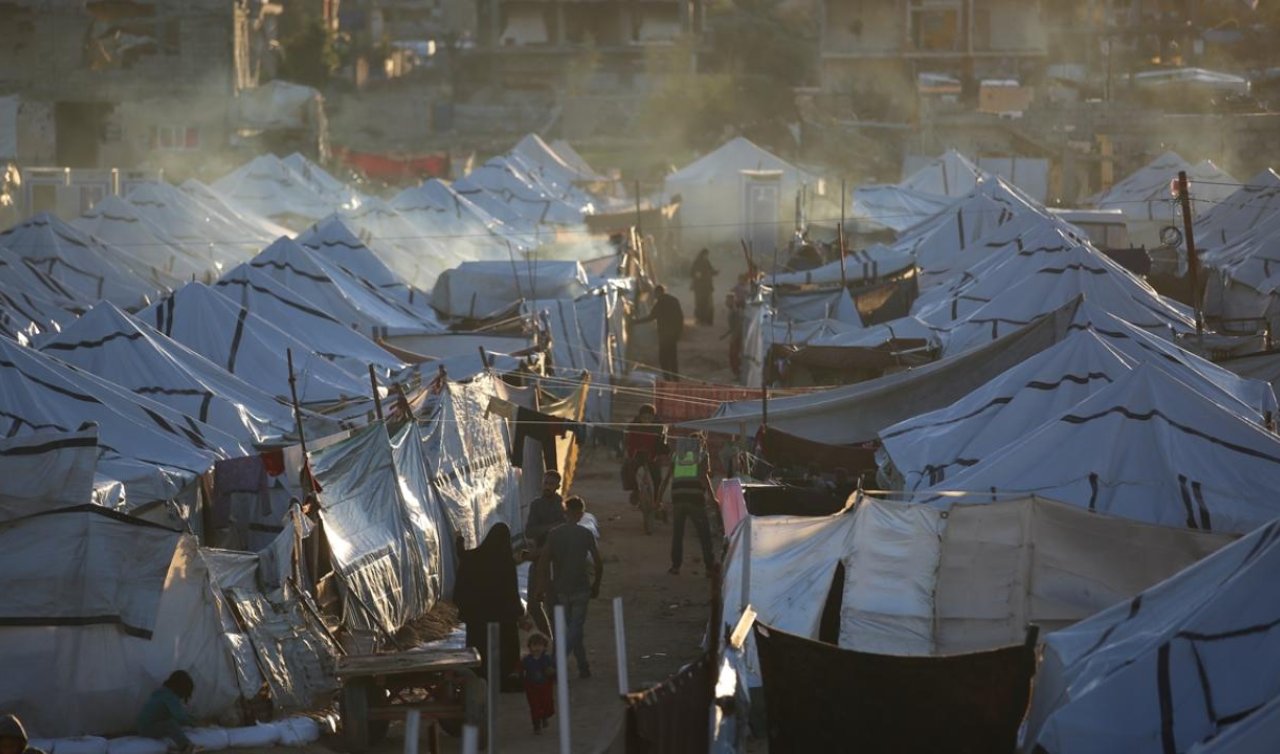 Gazze’de şiddetli yağış nedeniyle hasarlı evin duvarı çöktü: 1 Filistinli hayatını kaybetti