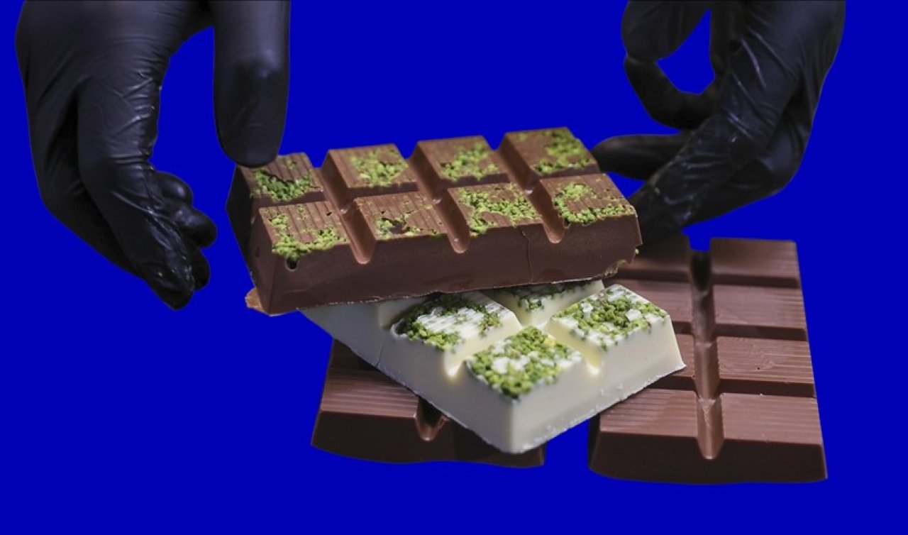 Dubai Çikolatası Tarifi! Dubai çikolatası nasıl yapılır? Dubai Çikolatası Tarifi ve Malzemeleri!