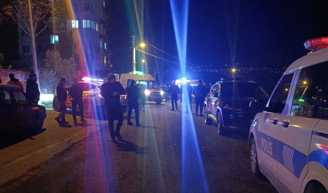 Kendisinden ayrılan kız arkadaşını evine girerken öldürdü