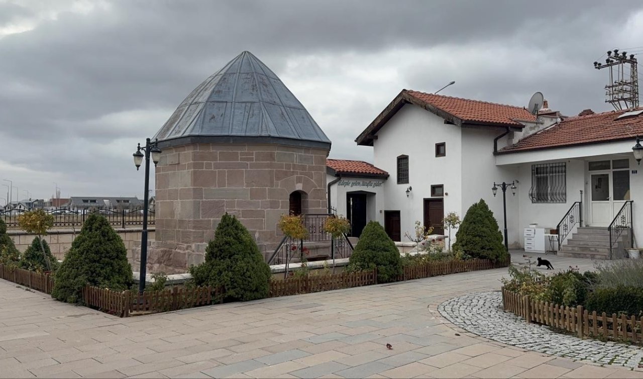 Türbedarlık geleneği “tuz“ ikramıyla devam ediyor