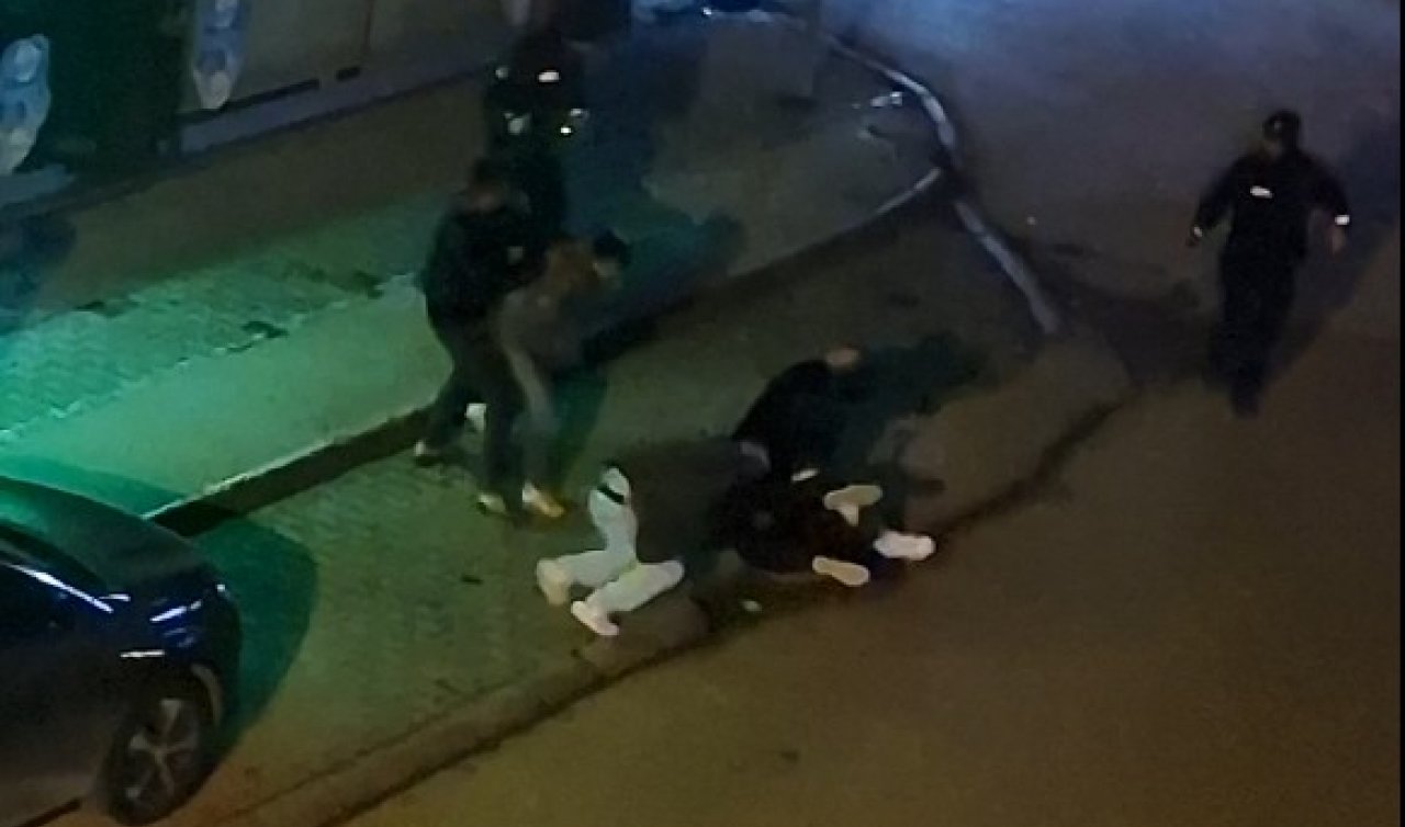 İki grup arasındaki kavga kamerada; bekçilerden biber gazlı müdahale