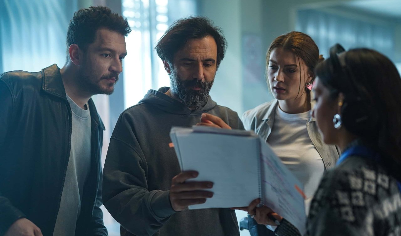 Son Kare 1. Bölüm Full HD İzle! Son Kare İlk Bölüm Nereden İzlenir? Son Kare Hangi Platformda Yayınlanıyor? Son Kare İlk Bölüm İzle!