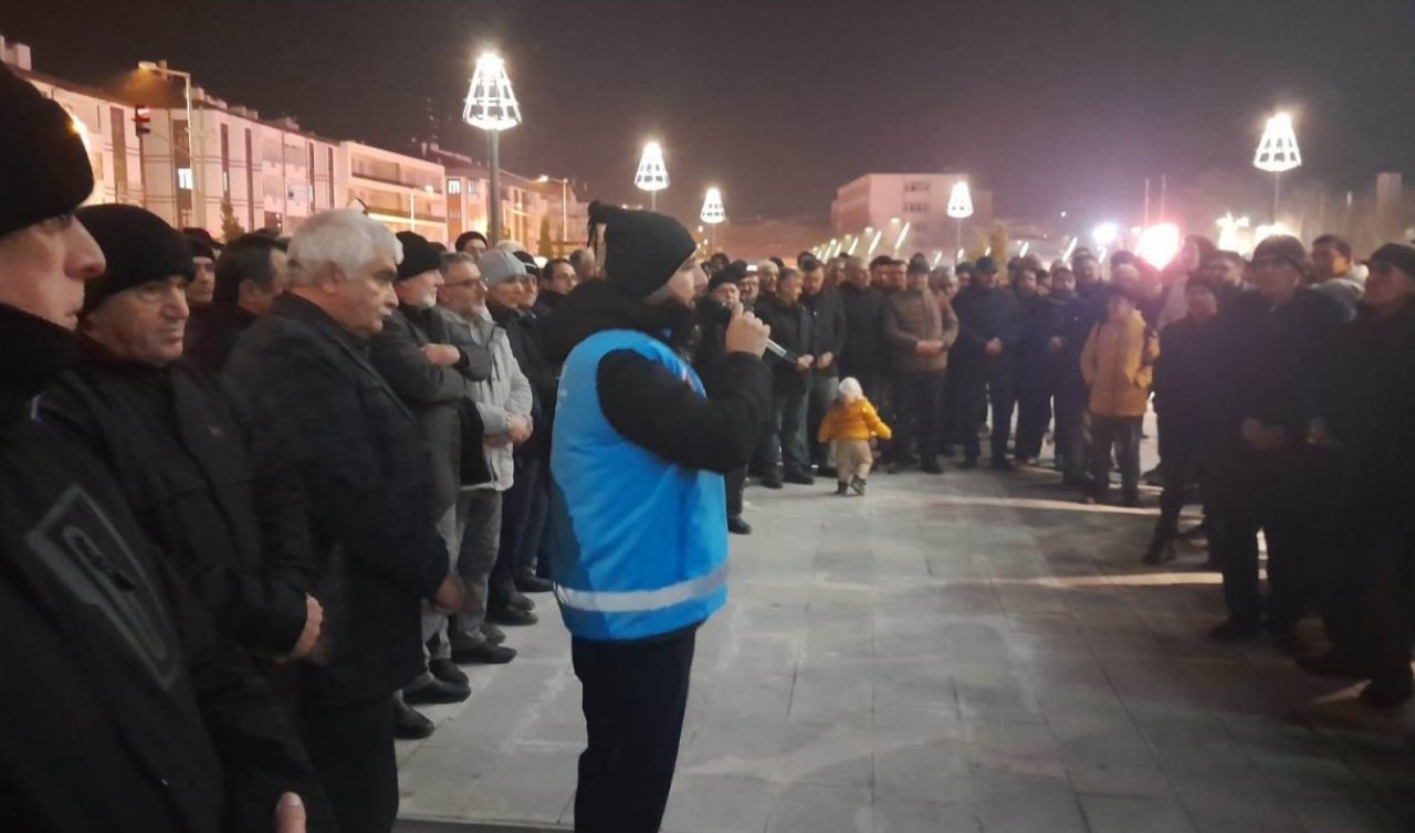 Karapınar’da umre yolcuları dualarla uğurlandı