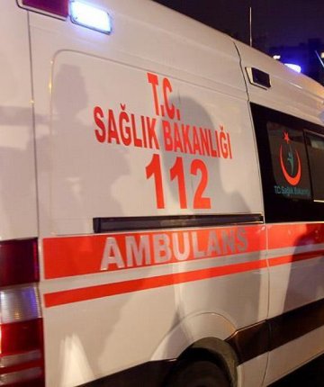 4 aylık hamile kadını darbedip sokağa attılar