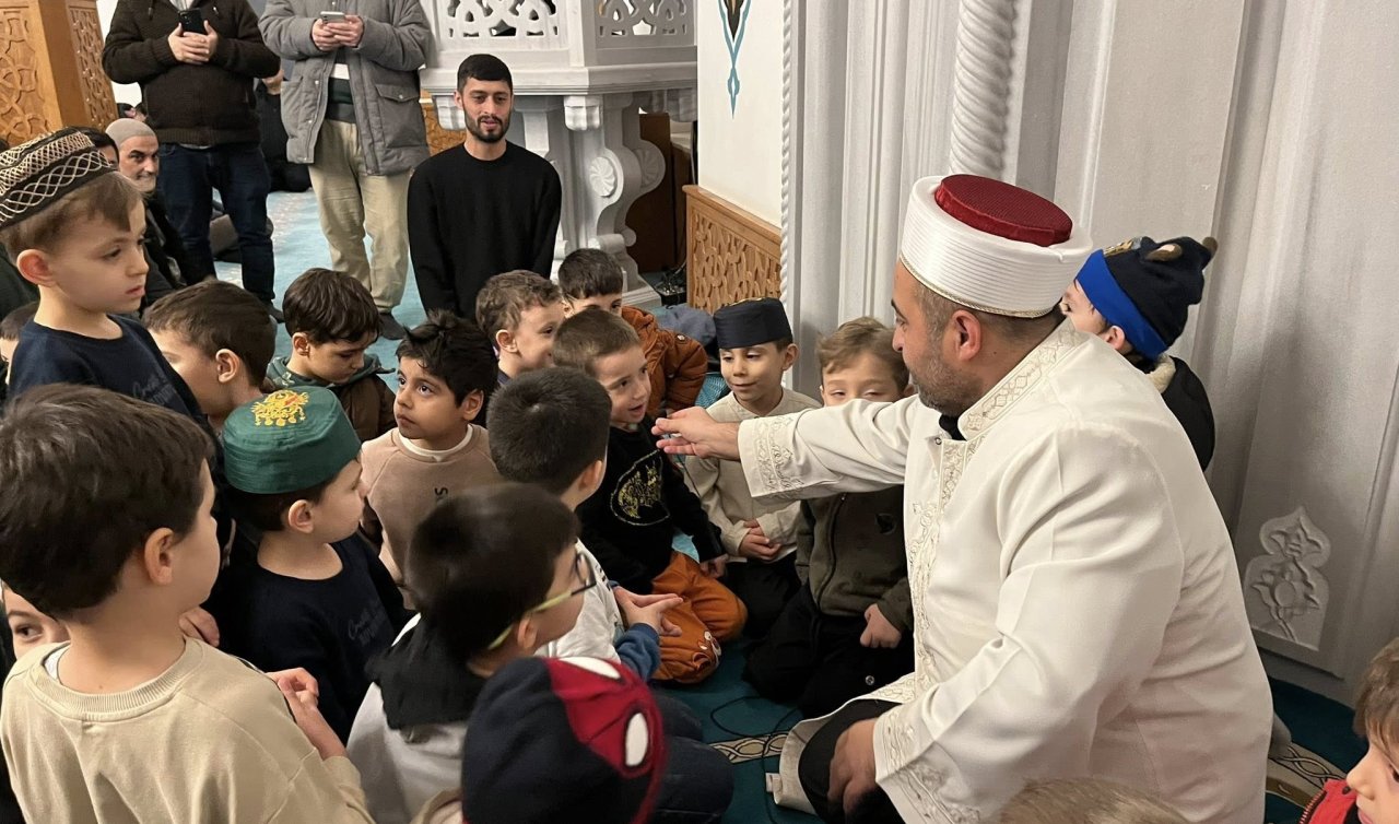 Beyşehir’de fenerler yandı, üç aylar başladı