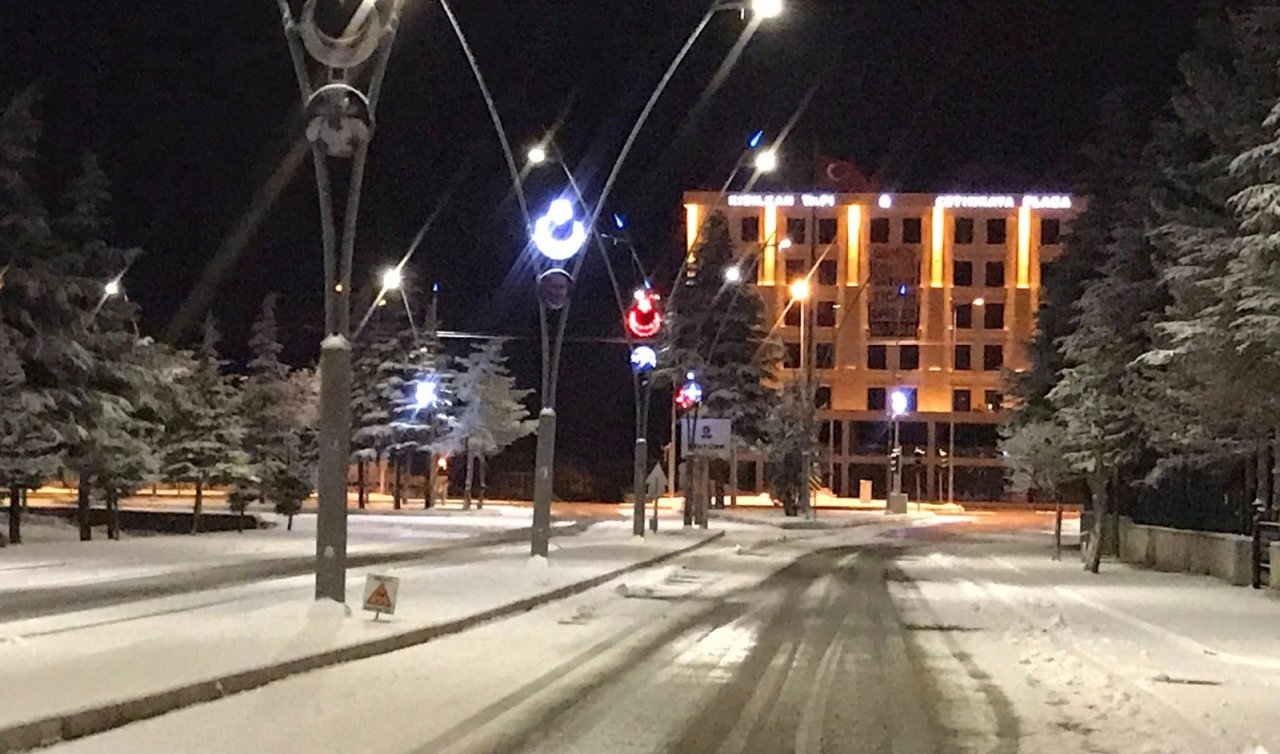 Ereğli’ye mevsimin ilk karı yağdı