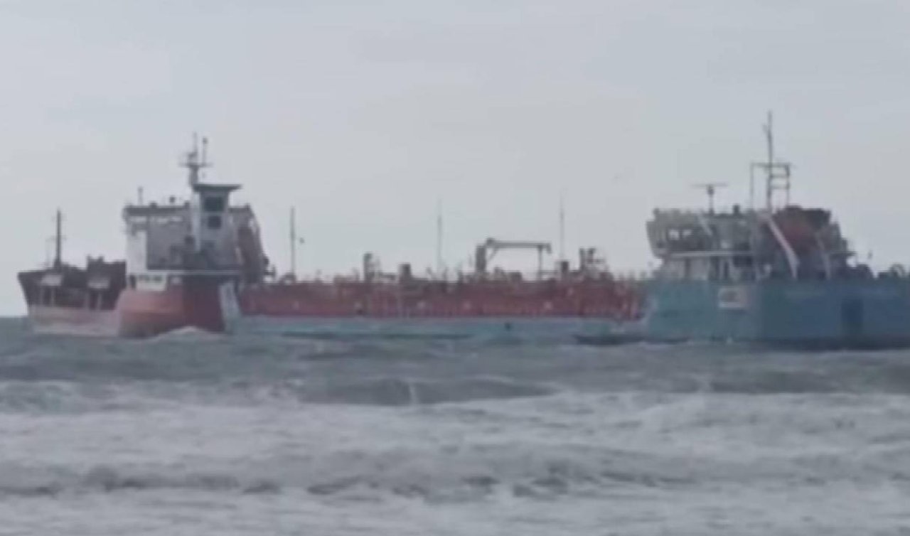 Bakırköy açıklarında iki tankerden acil yardım çağrısı